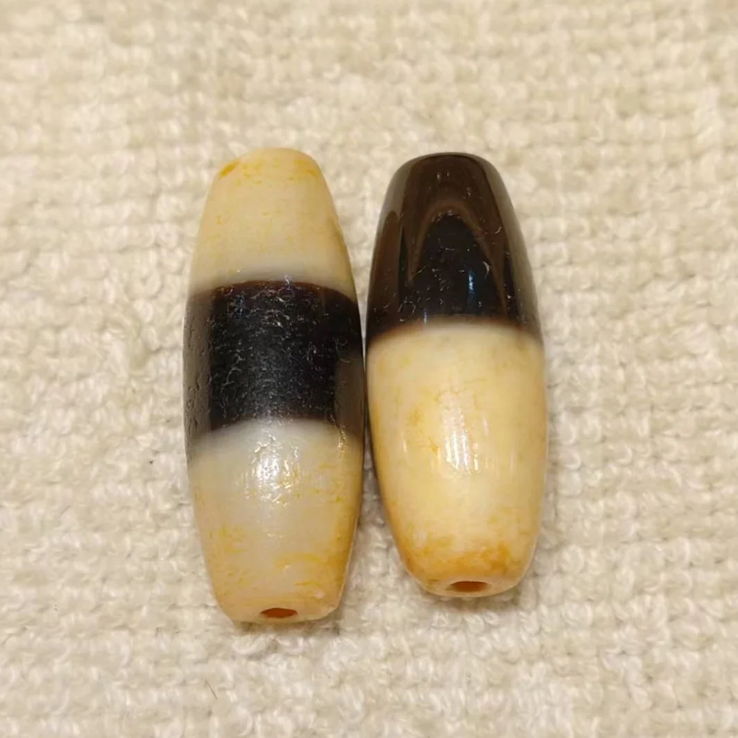 1pcs Taiwan Black and White Penetrating Tooth Yellow Pharmacist Thread Bead Agate Tianzhu Necklace Pendant DIY Accessories Dzi
1pcs Taiwan Black and White Penetrating Tooth Yellow Pharmacist Thread Bead Agate Tianzhu Necklace Pendant DIY Accessories Dzi