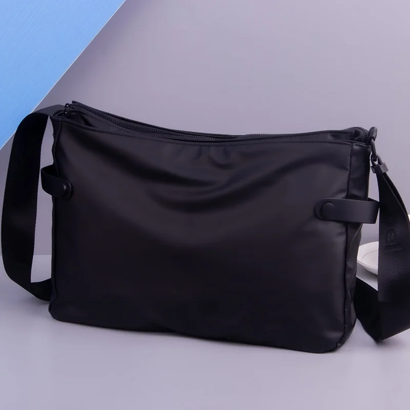 Men's Ox Cloth Crossbody Bag Waterproof Casual Single oulder Bapa Large Capaci Trendy Bag for Youth with Zipper
Men's Ox Cloth Crossbody Bag Waterproof Casual Single oulder Bapa Large Capaci Trendy Bag for Youth with Zipper