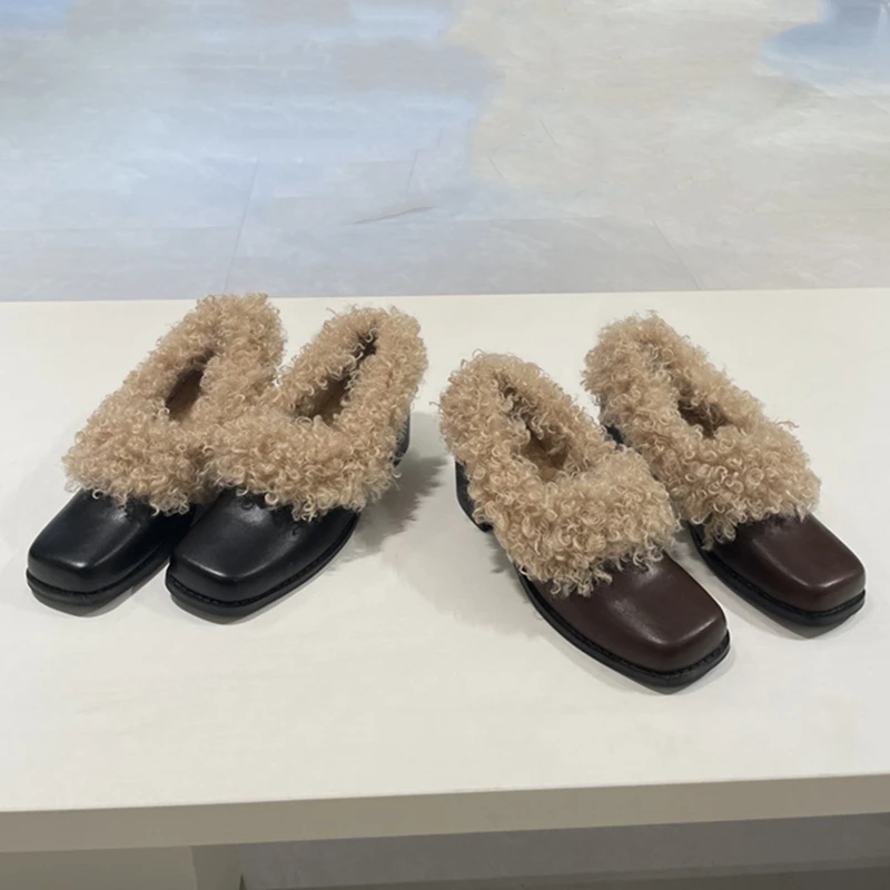 AIYUQI Winter Women Loafers 2025 New Square Toe Slip-on Fur Warm Female Shoes Large Size Casual leather Shoes For Women
AIYUQI Winter Women Loafers 2025 New Square Toe Slip-on Fur Warm Female Shoes Large Size Casual leather Shoes For Women