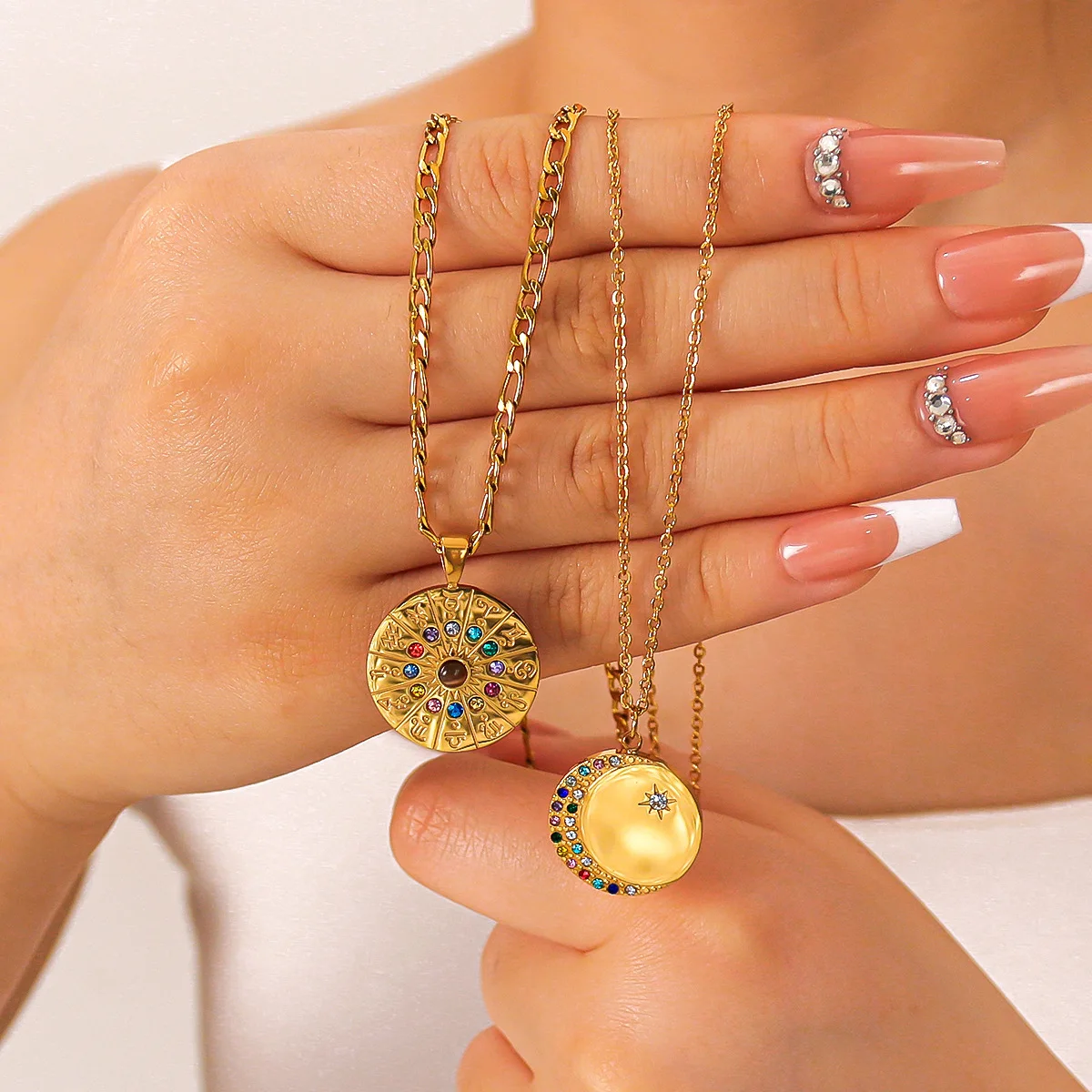 Gold Color Zirconia Round Stainless Steel Pedant Necklace For Women Firgo Chain Layered Choker
Gold Color Zirconia Round Stainless Steel Pedant Necklace For Women Firgo Chain Layered Choker