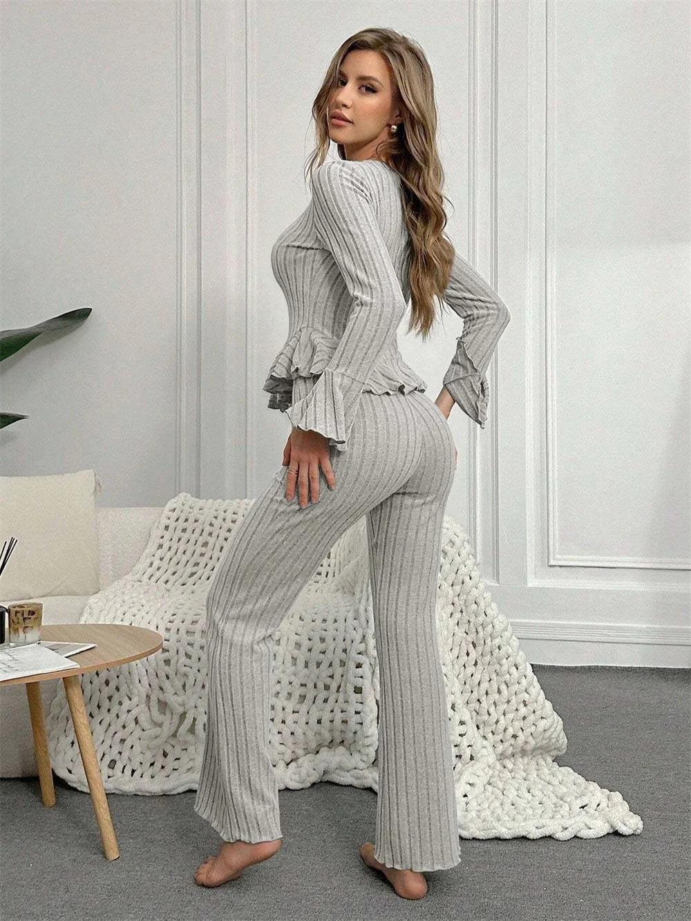Sexy Rib Knitted Pajama Suit For Women Comfy and Soft Stretch Full Length Pants 2 Piece Fall Casual Outfit Sets Autumn Winter
Sexy Rib Knitted Pajama Suit For Women Comfy and Soft Stretch Full Length Pants 2 Piece Fall Casual Outfit Sets Autumn Winter