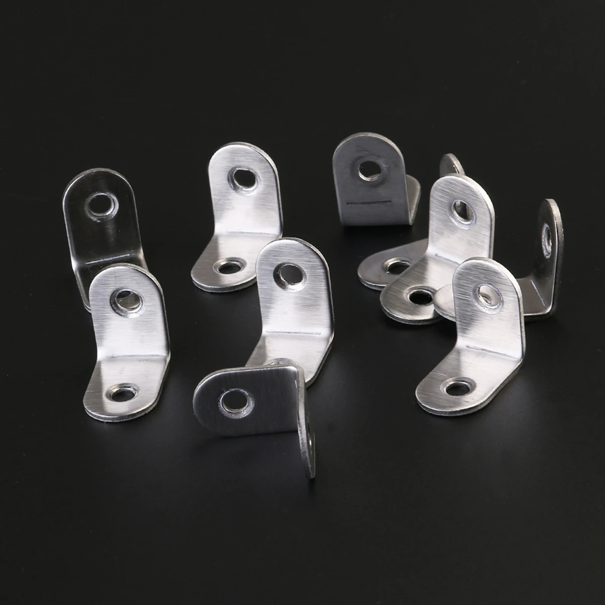 20pcs Stainless Steel Corner Braces 20mm 90 Degree Angle Bracket Metal Fastener for Furniture Reinforcement
20pcs Stainless Steel Corner Braces 20mm 90 Degree Angle Bracket Metal Fastener for Furniture Reinforcement