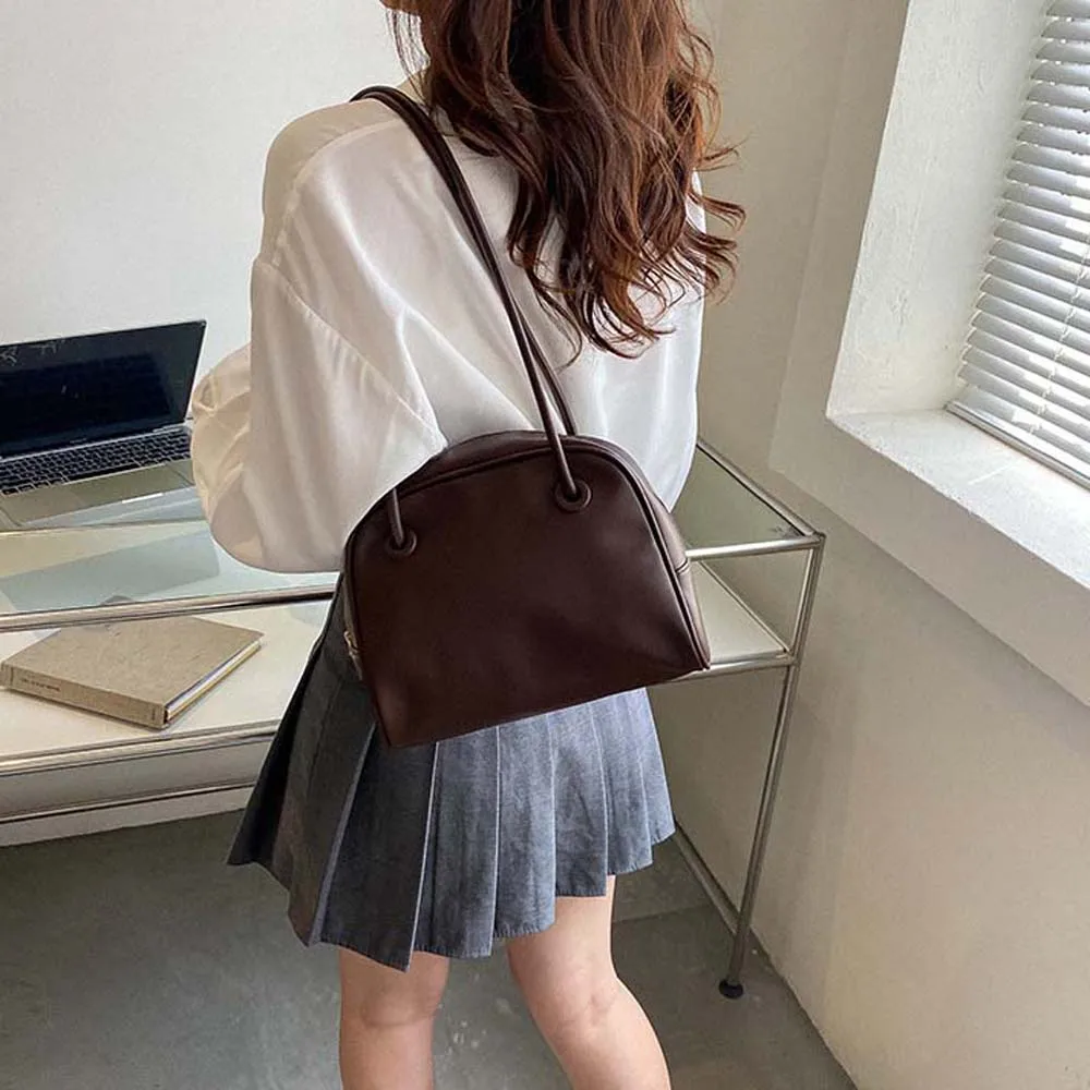Elegant Soft PU Tote Bag Anti-splash Water French Style Square Underarm Bag Black Large Capacity Solid Color Shoulder Bag Women 
Elegant Soft PU Tote Bag Anti-splash Water French Style Square Underarm Bag Black Large Capacity Solid Color Shoulder Bag Women
