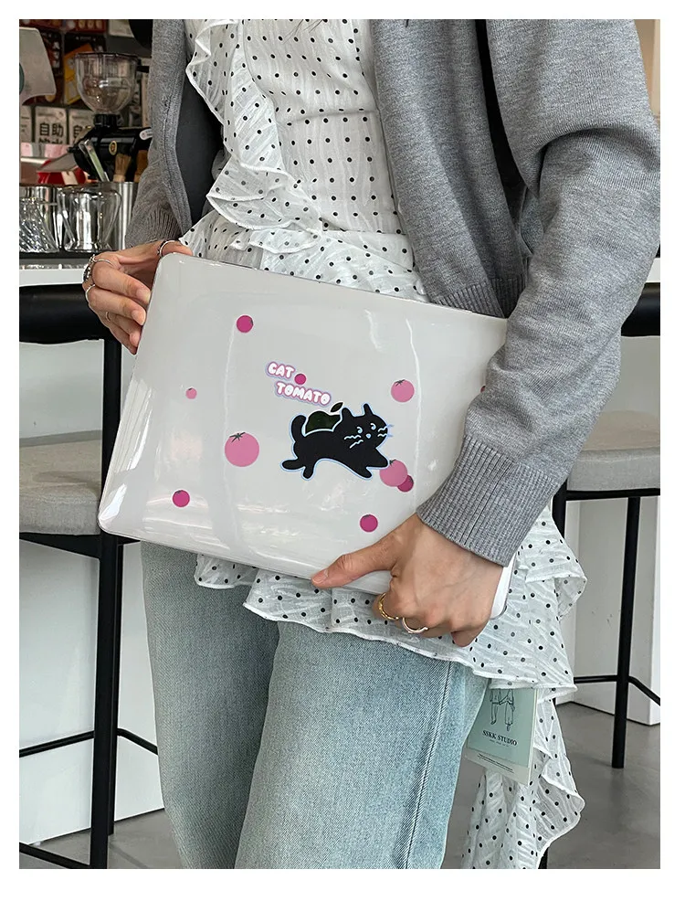 Cute Tomato Cat Laptop Case For MacBook Neo Case 13 in13.6 14.2 15 16.2 2026 Cover Protective Hard Shell Laptop Case Model A3404
Cute Tomato Cat Laptop Case For MacBook Neo Case 13 in13.6 14.2 15 16.2 2026 Cover Protective Hard Shell Laptop Case Model A3404