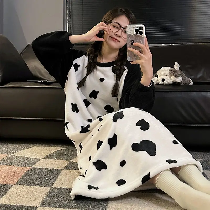 2025 зимняя толстая теплая фланелевая ночная рубашка с длинными рукавами для женщин, корейская свободная коралловая бархатная одежда для сна, ночное платье, ночная рубашка, ночная рубашка
2025 зимняя толстая теплая фланелевая ночная рубашка с длинными рукавами для женщин, корейская свободная коралловая бархатная одежда для сна, ночное платье, ночная рубашка, ночная рубашка