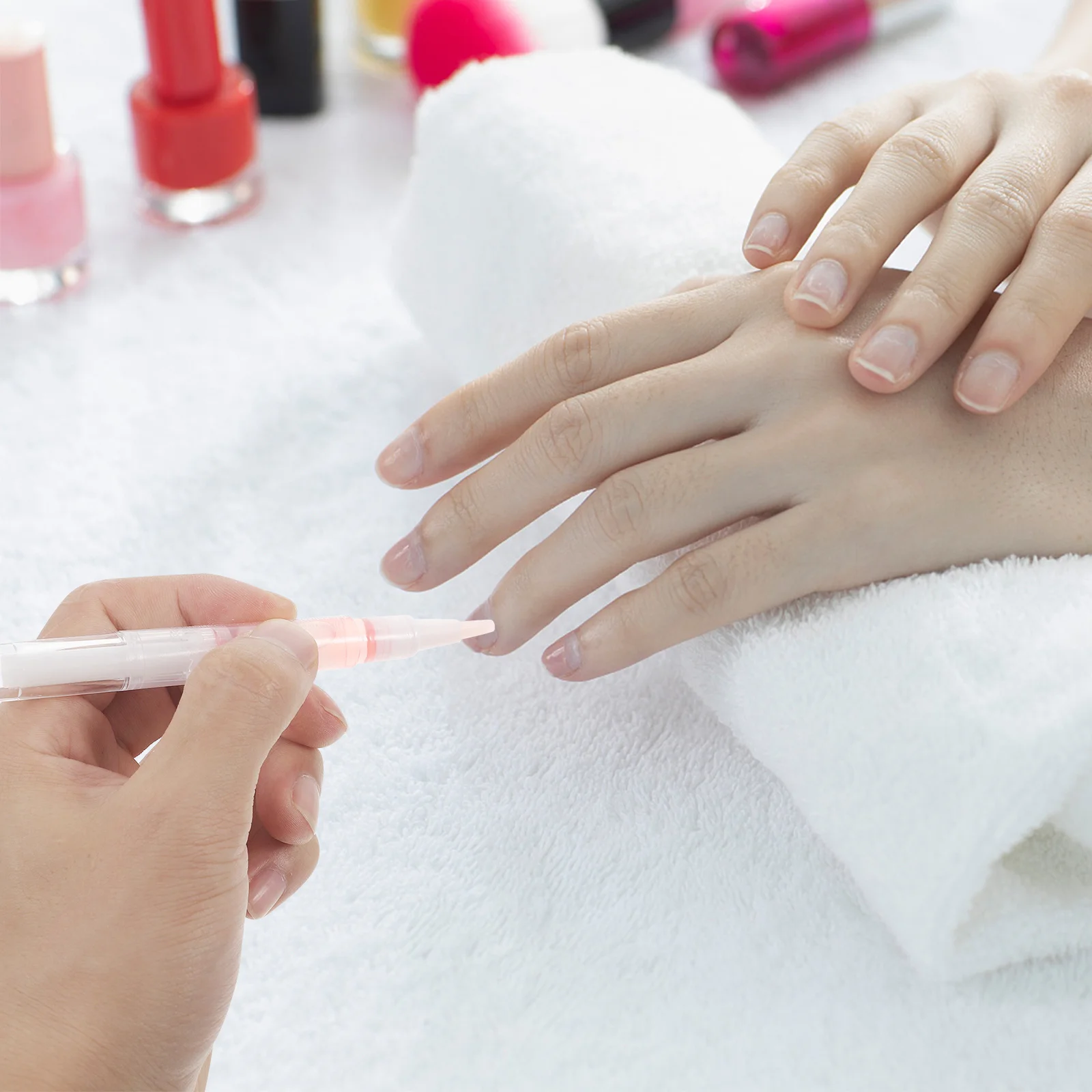 5 шт., масляная ручка для ногтей, смягчитель кутикулы, эфирное масло, маникюрный аксессуар, портативный питательный лак для ногтей, ручка для кутикулы
5 шт., масляная ручка для ногтей, смягчитель кутикулы, эфирное масло, маникюрный аксессуар, портативный питательный лак для ногтей, ручка для кутикулы