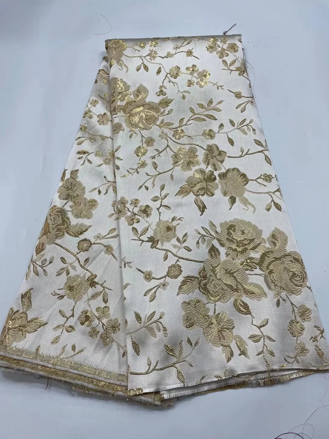 Latest Gold African Lace Fabric For Party 2022 High Quality French Jacquard Lace Fabric Nigerian Brocade Lace Fabric LJK22121
Latest Gold African Lace Fabric For Party 2022 High Quality French Jacquard Lace Fabric Nigerian Brocade Lace Fabric LJK22121