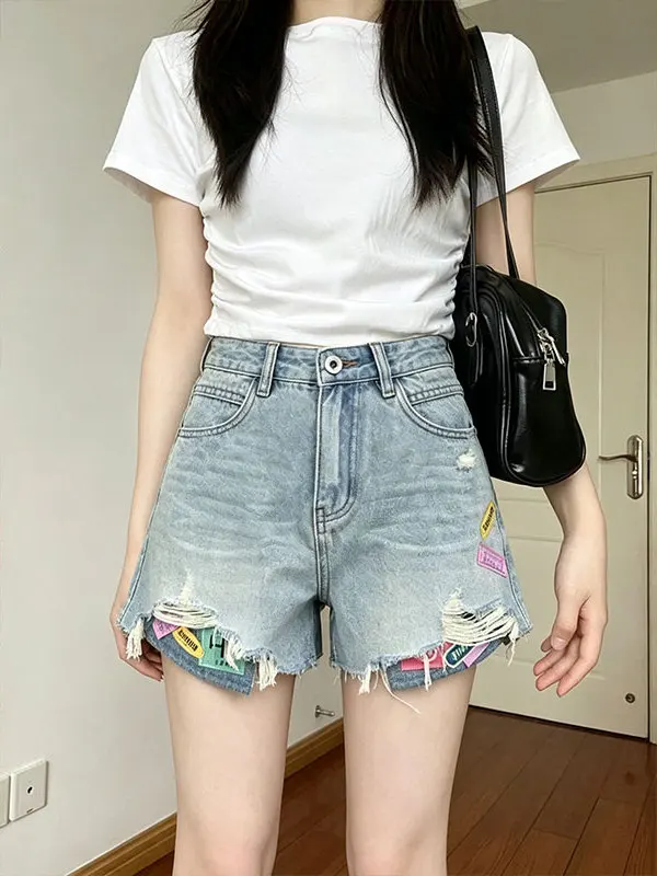 High Waist A-Line Denim Shorts Women's Summer Fashion Hole Design Casual Slimming Hot Pants Outerwear Versatile Stylish Shorts
High Waist A-Line Denim Shorts Women's Summer Fashion Hole Design Casual Slimming Hot Pants Outerwear Versatile Stylish Shorts