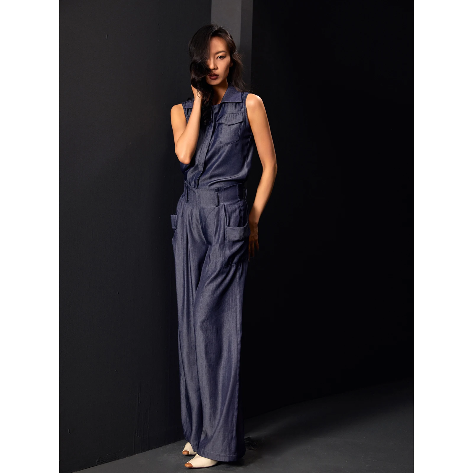 Новинка 2024: Женский модный комплект из шелкового денима – летний топ и брюки с широкими штанинами, комплект из двух предметов
Новинка 2024: Женский модный комплект из шелкового денима – летний топ и брюки с широкими штанинами, комплект из двух предметов