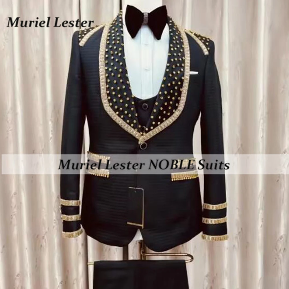 Male Fashion Groom Suits 2 Pieces Sets Rhinestone Beading Shawl Lapel Blazer One Button Jacket Customized Man Coat Black Pants
Male Fashion Groom Suits 2 Pieces Sets Rhinestone Beading Shawl Lapel Blazer One Button Jacket Customized Man Coat Black Pants