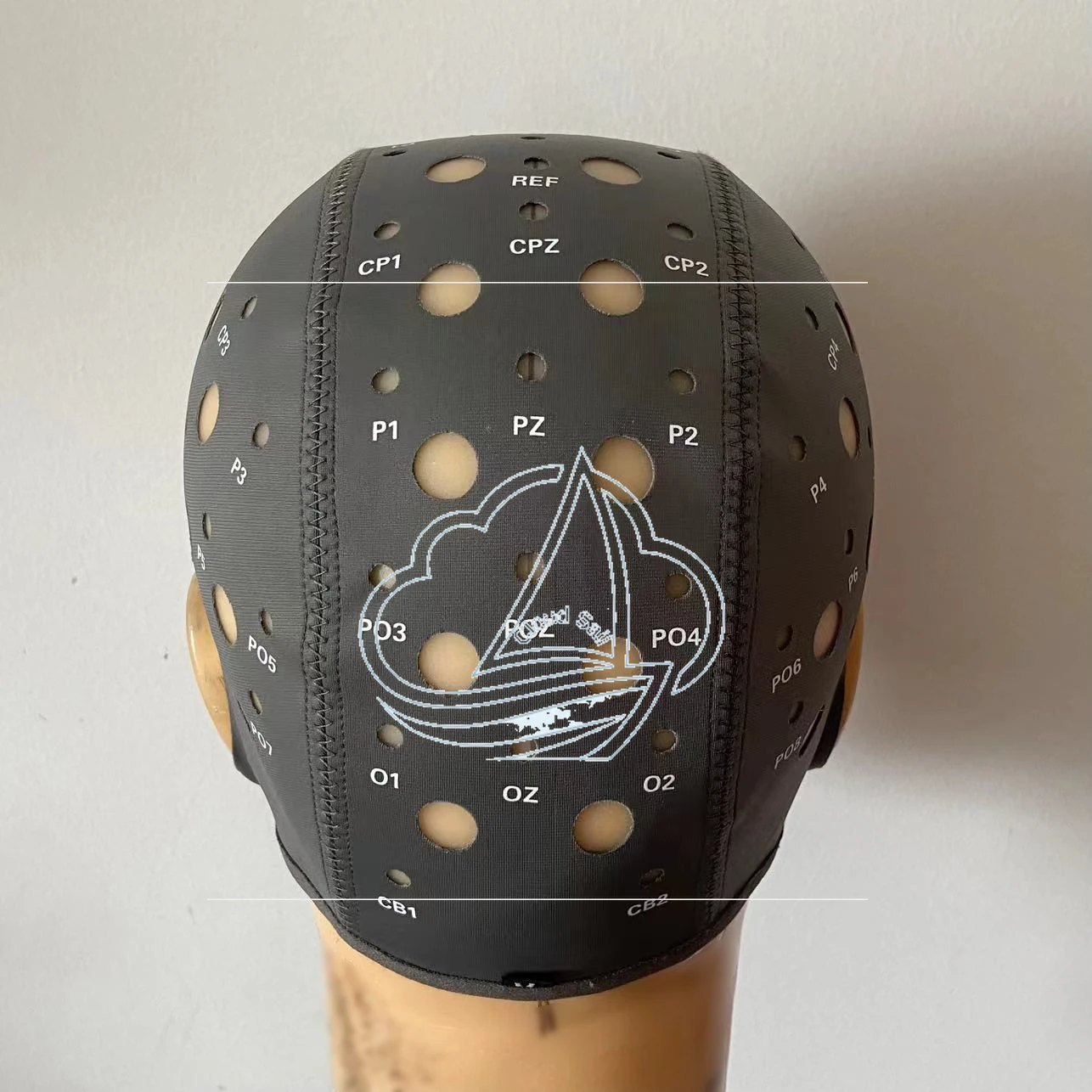 64-Lead High-Precision Thin Interlayer EEG Cap Electroencephalogram Headgear for Brainwave Monitoring
64-Lead High-Precision Thin Interlayer EEG Cap Electroencephalogram Headgear for Brainwave Monitoring