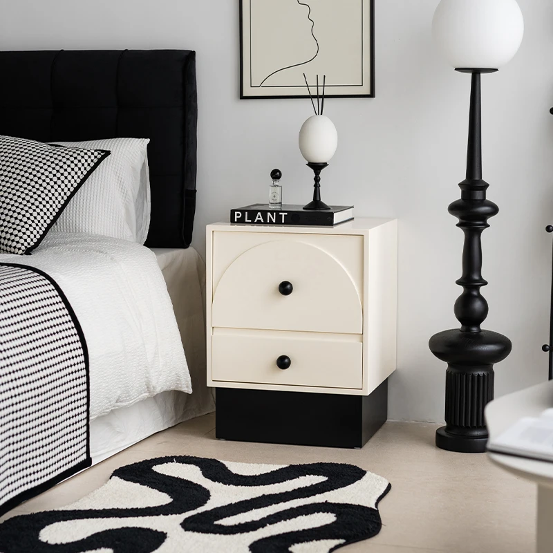 Nordic light luxury bedside table household simple modern bedroom storage cabinet bedside small cabinet
Nordic light luxury bedside table household simple modern bedroom storage cabinet bedside small cabinet