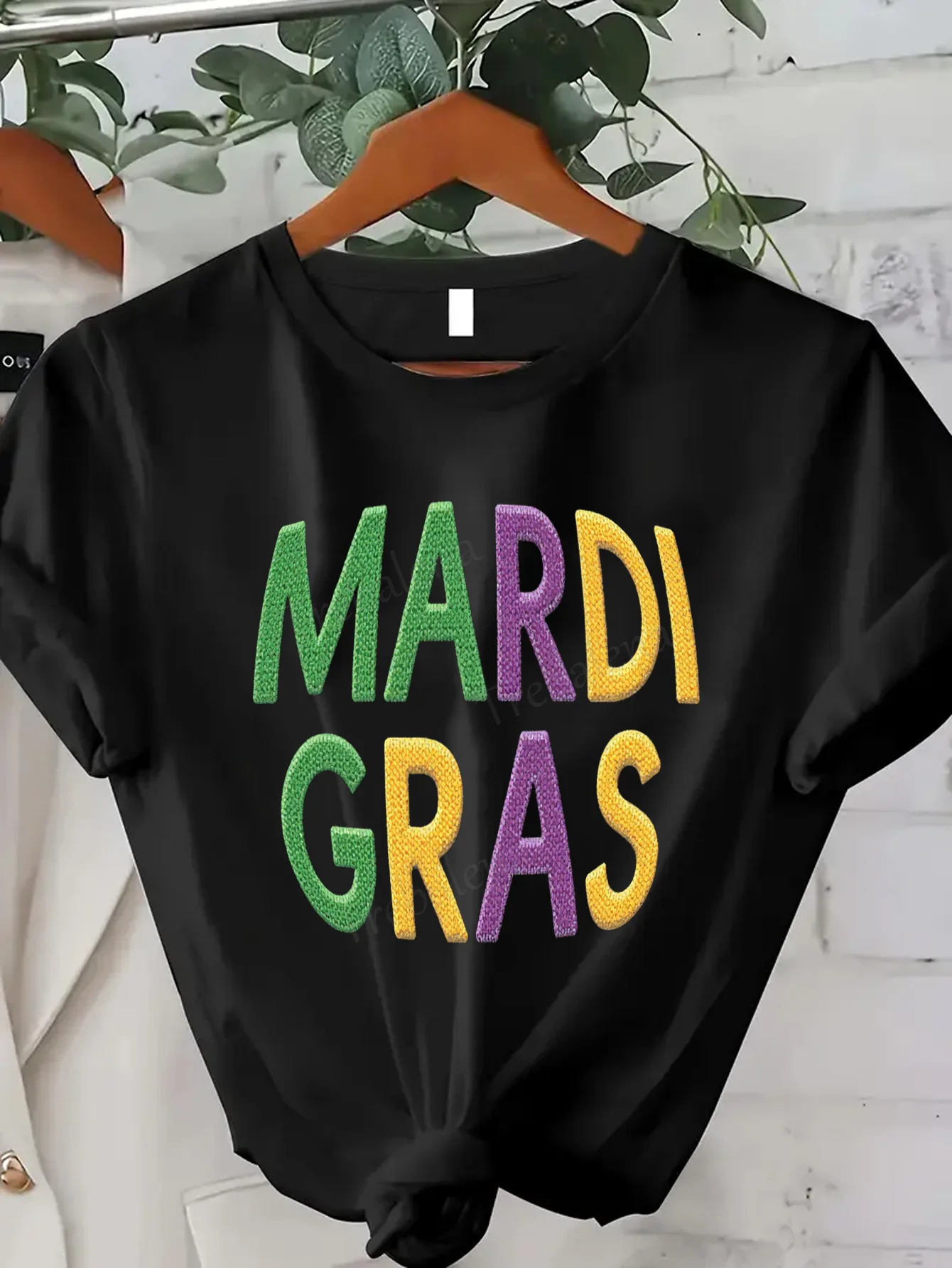 Women T-shirt Mardi Gras Party Tee for Women - Festive Colorful Print Casual T-Shirt
Women T-shirt Mardi Gras Party Tee for Women - Festive Colorful Print Casual T-Shirt