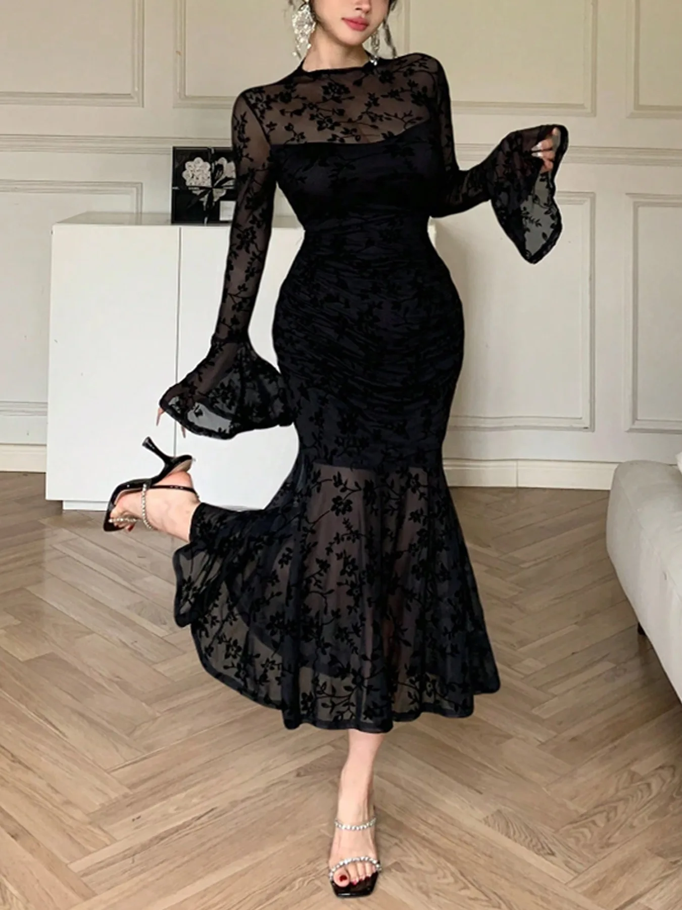 French Boutique Dress Elegant Party Mesh Flocked Dress Sexy Bodycon Mermaid Tail Dress Chic Evening Gown Versatile Elegant
French Boutique Dress Elegant Party Mesh Flocked Dress Sexy Bodycon Mermaid Tail Dress Chic Evening Gown Versatile Elegant