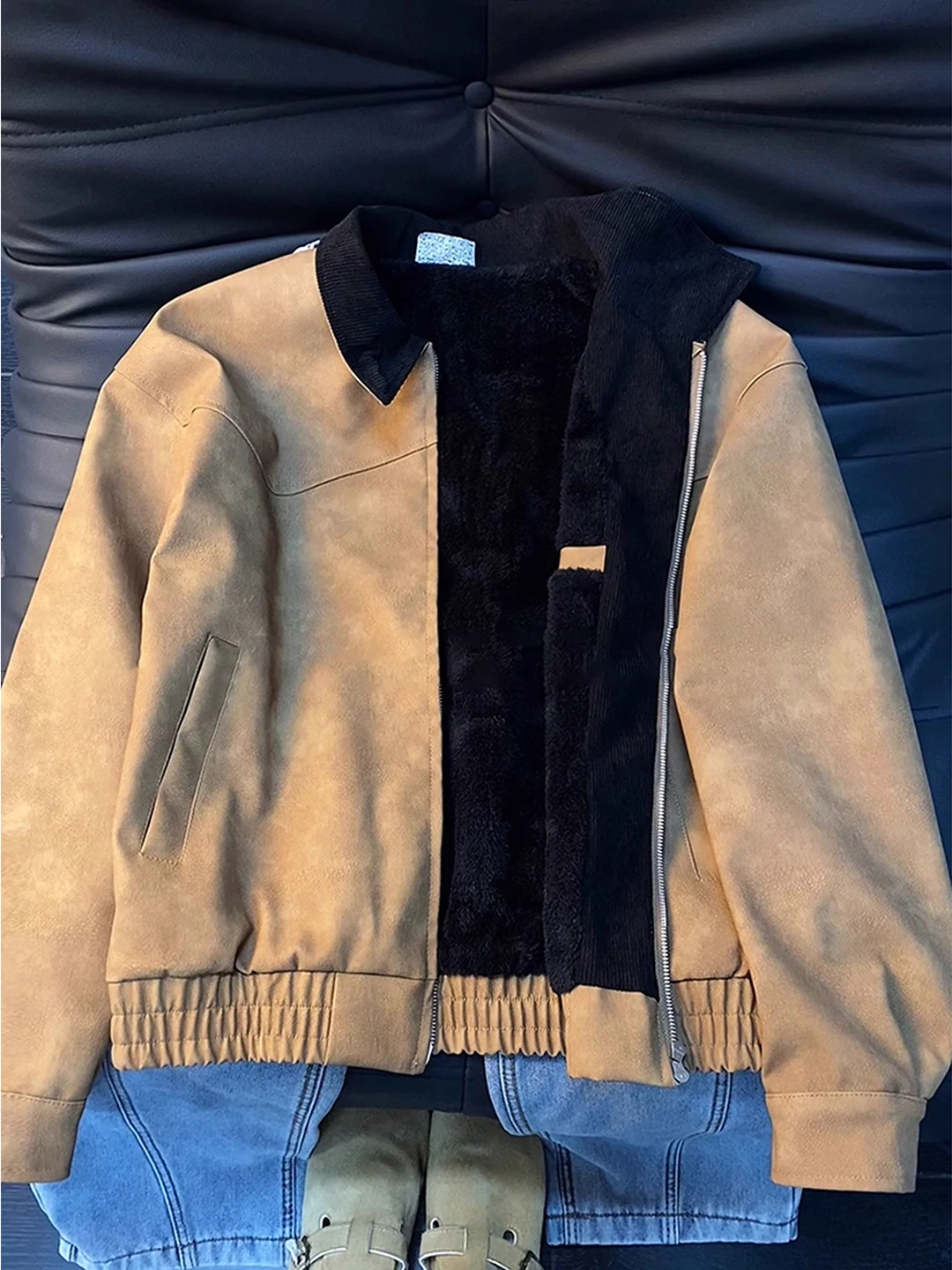 Коричневая мужская зимняя теплая куртка из искусственной кожи с матовой отделкой, на флисовой подкладке, с эффектом тай-дай, с воротником-стойкой, из хлопка, верхняя одежда
Коричневая мужская зимняя теплая куртка из искусственной кожи с матовой отделкой, на флисовой подкладке, с эффектом тай-дай, с воротником-стойкой, из хлопка, верхняя одежда