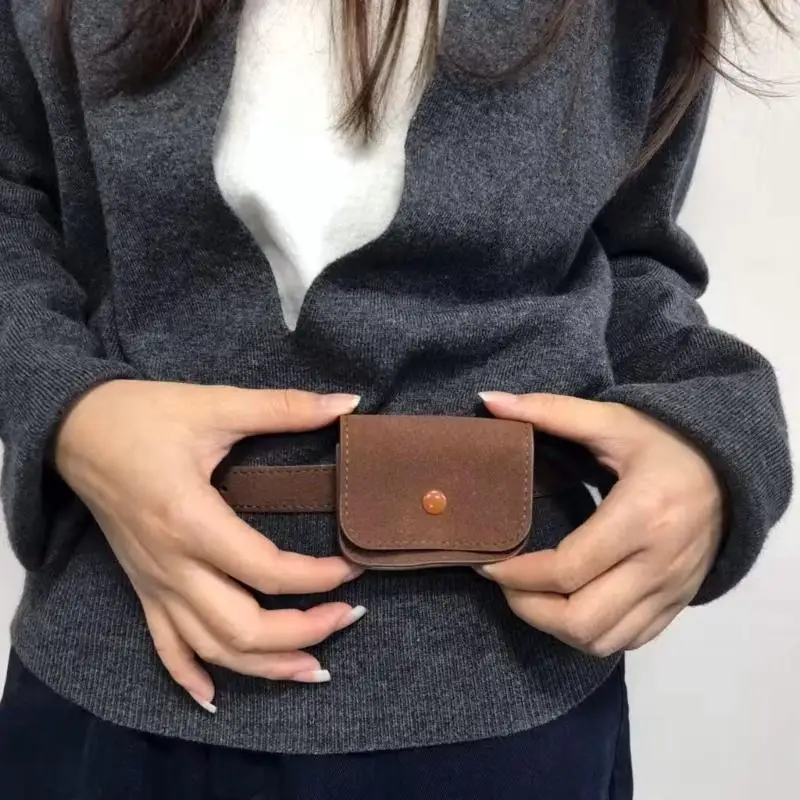 31BB Fashionable Small Waist Pack PU Belt Purse For Shopping And Parties
31BB Fashionable Small Waist Pack PU Belt Purse For Shopping And Parties