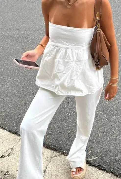 Leisure Vacation Solid Color Strapless Strapless Top and High Waisted Straight Leg Pants Set, Summer Women's Casual Set
Leisure Vacation Solid Color Strapless Strapless Top and High Waisted Straight Leg Pants Set, Summer Women's Casual Set