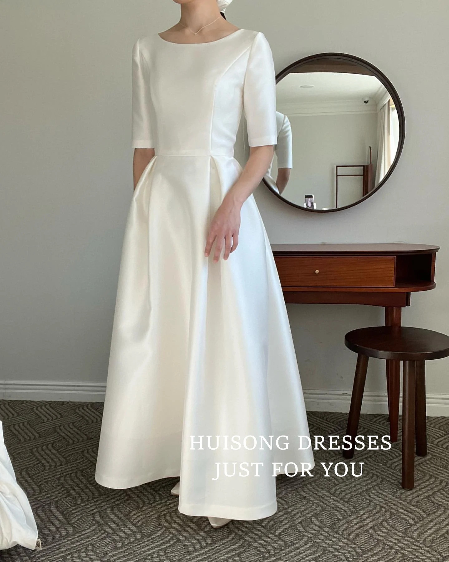 HUISONG Customized White Satin Korean Wedding Dress 프롬드레스 Long Sleeves A-Line Bridal Gown Korea Wedding Photo Shoot Dresses
HUISONG Customized White Satin Korean Wedding Dress 프롬드레스 Long Sleeves A-Line Bridal Gown Korea Wedding Photo Shoot Dresses