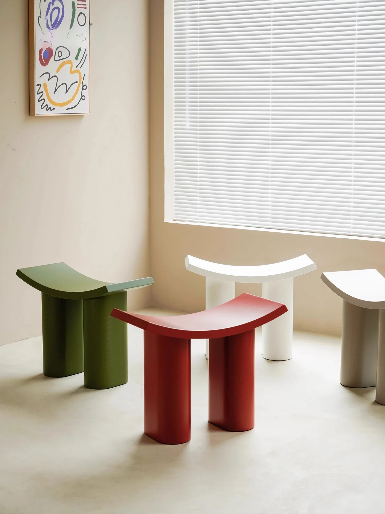 Dumbo stool/Nordic solid wood home stool art fashion small bench shoe stool wooden paint 
Dumbo stool/Nordic solid wood home stool art fashion small bench shoe stool wooden paint