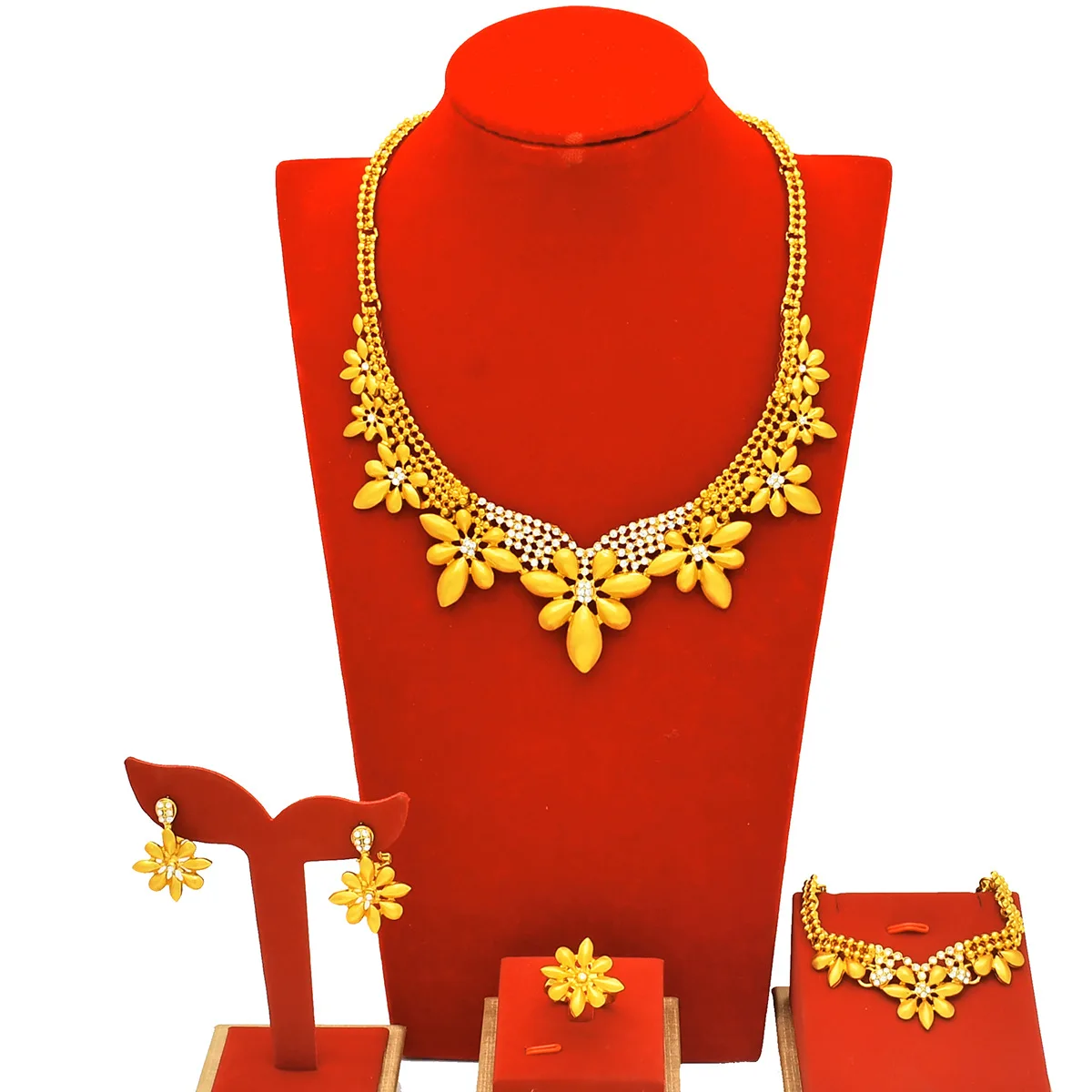 Wedding Women Floral Diamond-Studded 4-Piece Set 24K Gold AU999 - Coordinated design, seamless floral-diamond blend for weddings
Wedding Women Floral Diamond-Studded 4-Piece Set 24K Gold AU999 - Coordinated design, seamless floral-diamond blend for weddings