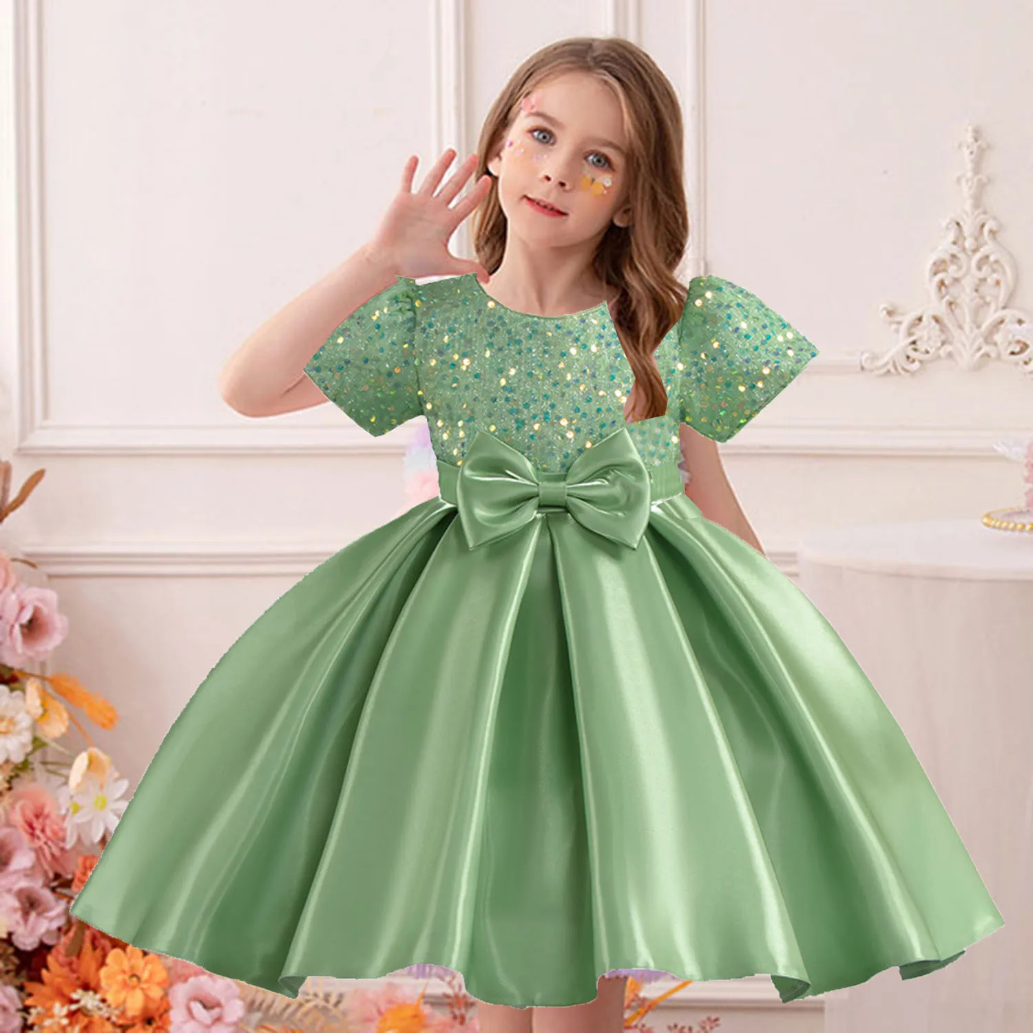 Little Girls Short Sleeves Sequined Flower Girl Birthday Party Graduation Ceremony Formal Gown
Little Girls Short Sleeves Sequined Flower Girl Birthday Party Graduation Ceremony Formal Gown
