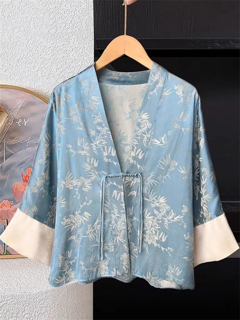 2025 Summer Chinese Style Loose Fashionable Temperament V-Neck Versatile Casual Jacquard Jacket Wmen's Sun Protection Top G1223 
2025 Summer Chinese Style Loose Fashionable Temperament V-Neck Versatile Casual Jacquard Jacket Wmen's Sun Protection Top G1223