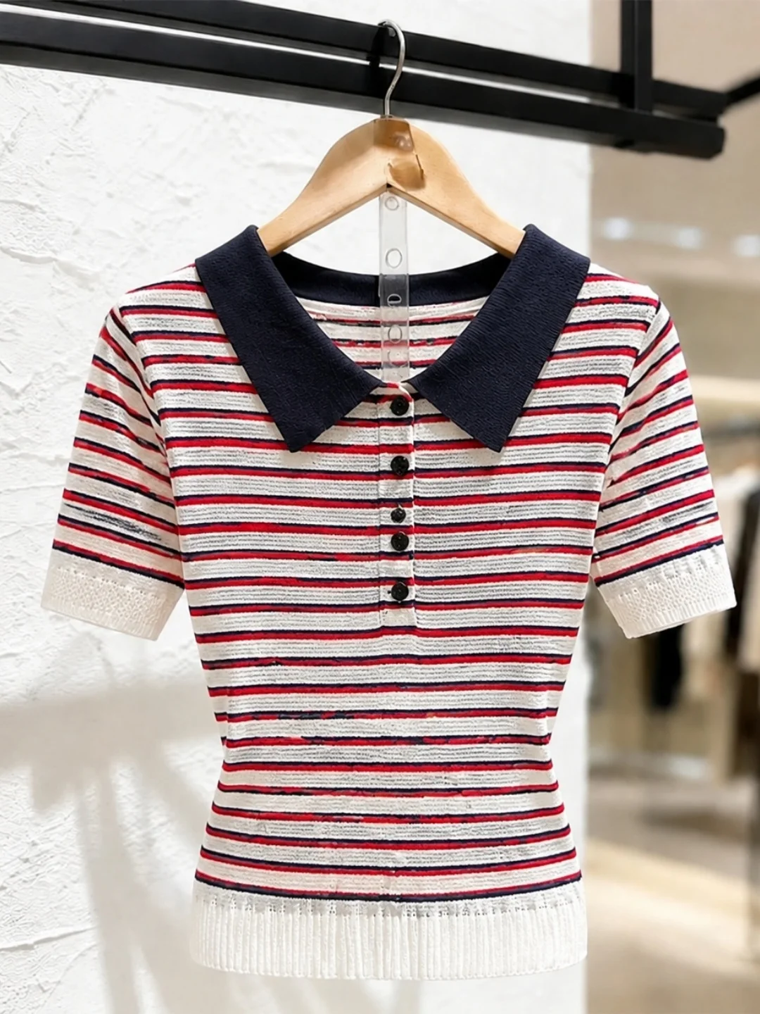 Color Block Stripe Design Short Sleeve Knit Shirt Women's Fashionable Summer 2026 Unique Special Silk Top Korean Style
Color Block Stripe Design Short Sleeve Knit Shirt Women's Fashionable Summer 2026 Unique Special Silk Top Korean Style