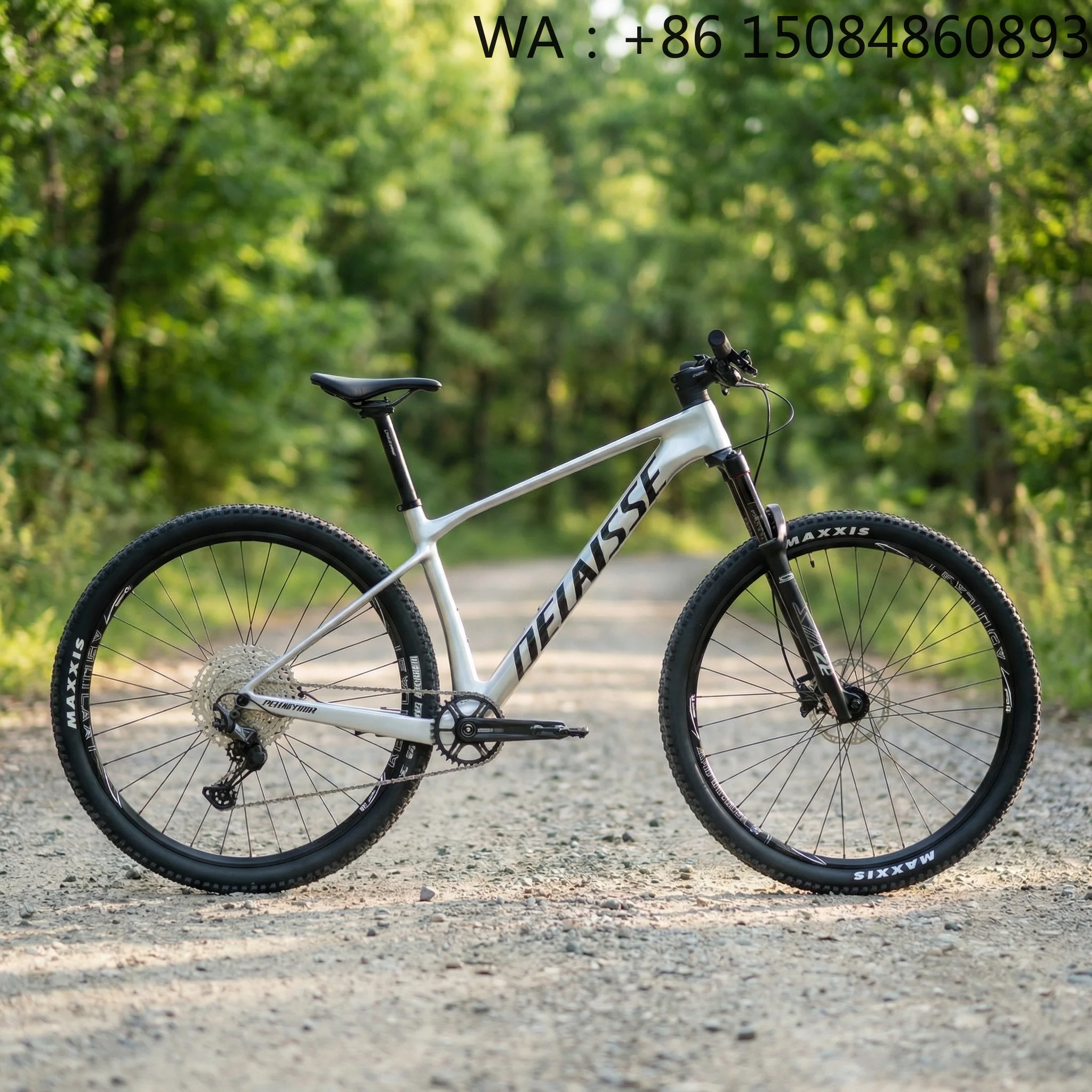 Adult 29er XC Hardtail MTB, Carbon Fiber Material, Lightweight Structure, Classic Design for Cross Country Cycling
Adult 29er XC Hardtail MTB, Carbon Fiber Material, Lightweight Structure, Classic Design for Cross Country Cycling