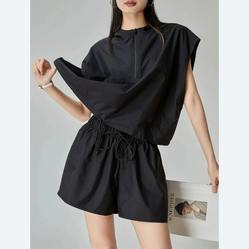 Women Summer Black Hooded Sleeveless Sports Two Piece Set Korean Fashion Casual Commuting Shorts Outfit
Women Summer Black Hooded Sleeveless Sports Two Piece Set Korean Fashion Casual Commuting Shorts Outfit