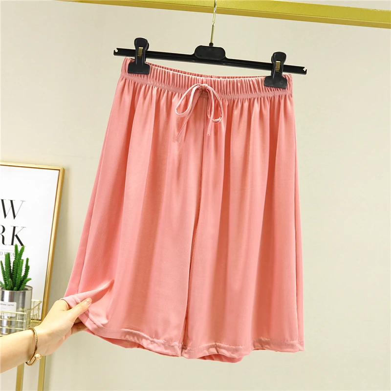 Ice Silk Women's Shorts Summer Thin Casual High Waist Wide Leg Loose Slim Straight Cut Outdoor Sports Five-Quarter Length
Ice Silk Women's Shorts Summer Thin Casual High Waist Wide Leg Loose Slim Straight Cut Outdoor Sports Five-Quarter Length