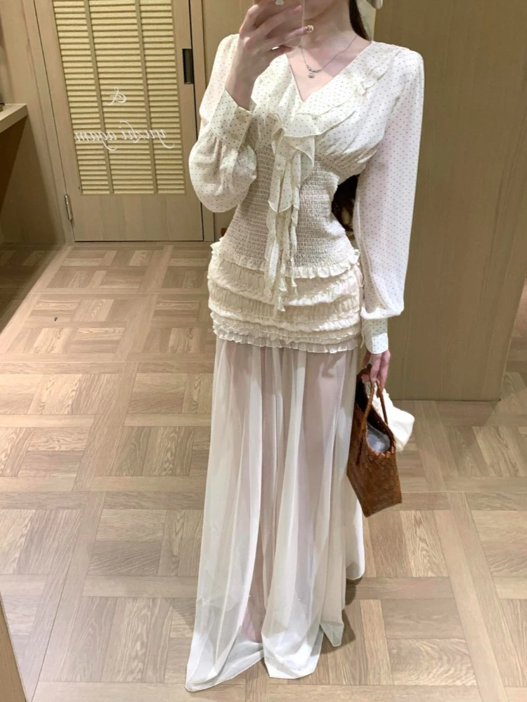 Korean Fashion 2026 Women's Set 2 Piece Set Irregular Leaf-shaped Tops + High-waisted Long Skirt Y2k Elegant Holiday Female Suit
Korean Fashion 2026 Women's Set 2 Piece Set Irregular Leaf-shaped Tops + High-waisted Long Skirt Y2k Elegant Holiday Female Suit