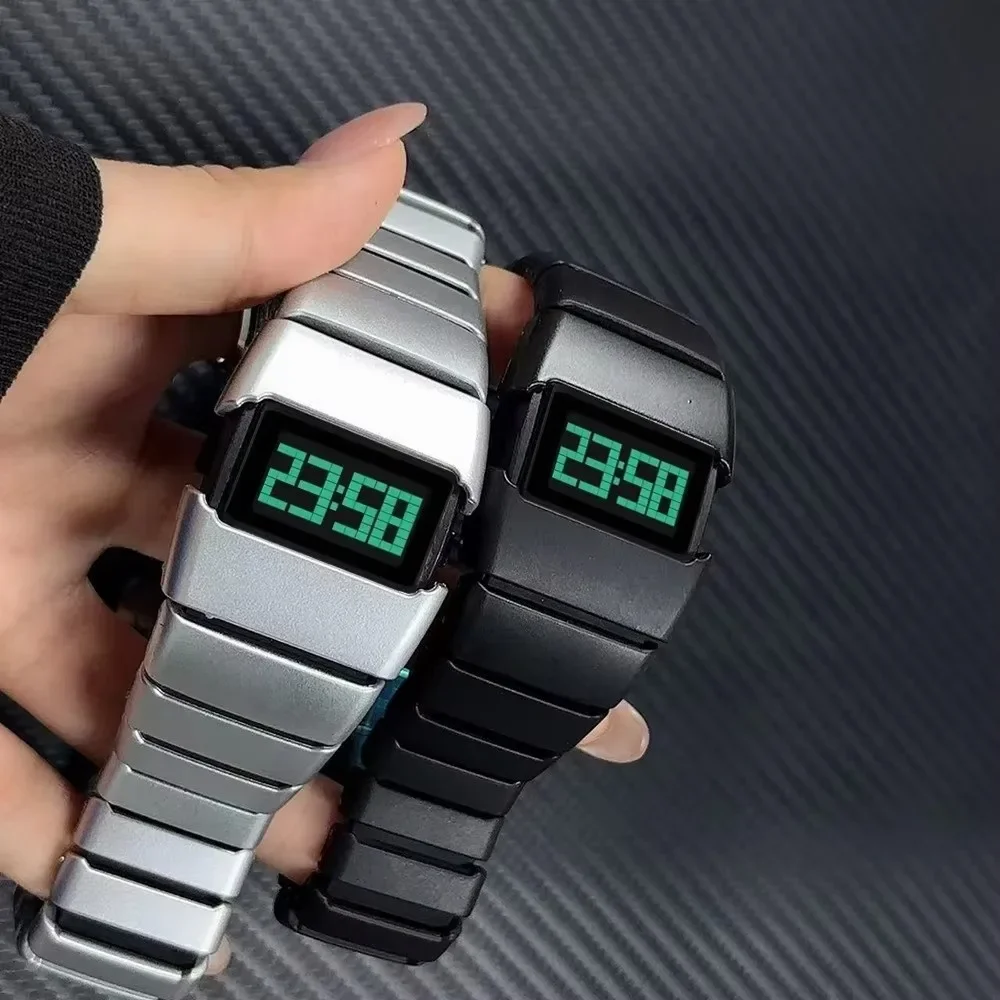Plastic LED Electronic Watch Lightweight Digital Sports Watch Vintage Original Design Stainless Steel Wristwatch
Plastic LED Electronic Watch Lightweight Digital Sports Watch Vintage Original Design Stainless Steel Wristwatch