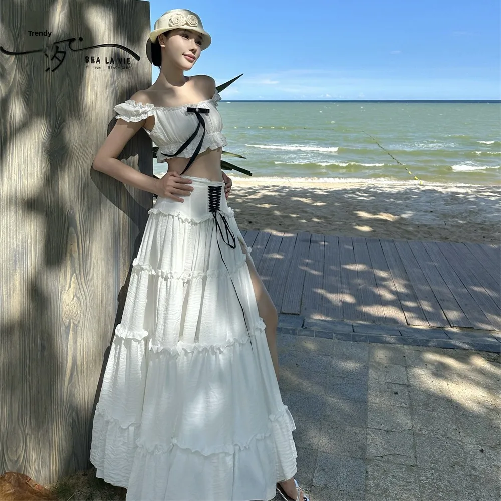 Beach Photo Tour White Fairy Halter One Shoulder Pleated Skirt Dress Slit Design Women's Fashion Spring Season Two-Piece Set
Beach Photo Tour White Fairy Halter One Shoulder Pleated Skirt Dress Slit Design Women's Fashion Spring Season Two-Piece Set