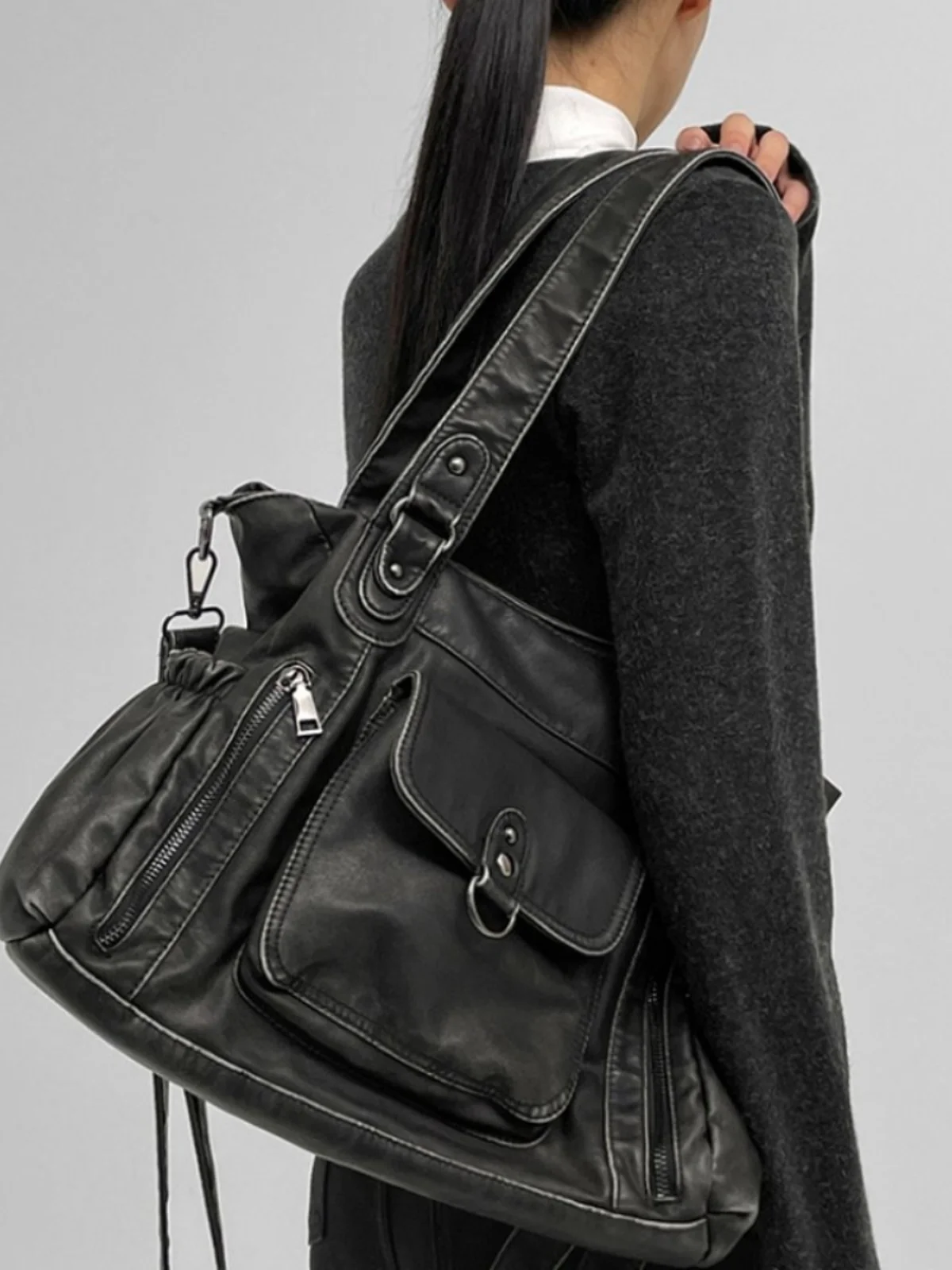 Retro Korean Sle Large Capaci Motorcycle Bag Casual Single oulder Crossbody Bag Cool Trendy Tote Bag 2024 New Model
Retro Korean Sle Large Capaci Motorcycle Bag Casual Single oulder Crossbody Bag Cool Trendy Tote Bag 2024 New Model