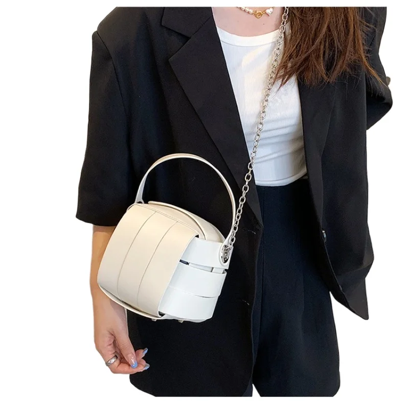 2025 Colorful PU Trend Personalized Daily Commuter Small Bag Simple Female Single Shoulder Bag Crossbody Bags
2025 Colorful PU Trend Personalized Daily Commuter Small Bag Simple Female Single Shoulder Bag Crossbody Bags