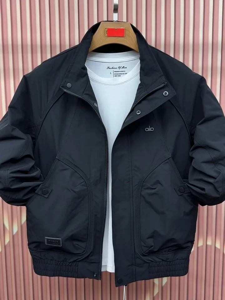 High Quality Men's Stand Collar Jacket Spring Autumn New Style Casual Fashion Versatile High End Personality Handsome Outerwear
High Quality Men's Stand Collar Jacket Spring Autumn New Style Casual Fashion Versatile High End Personality Handsome Outerwear