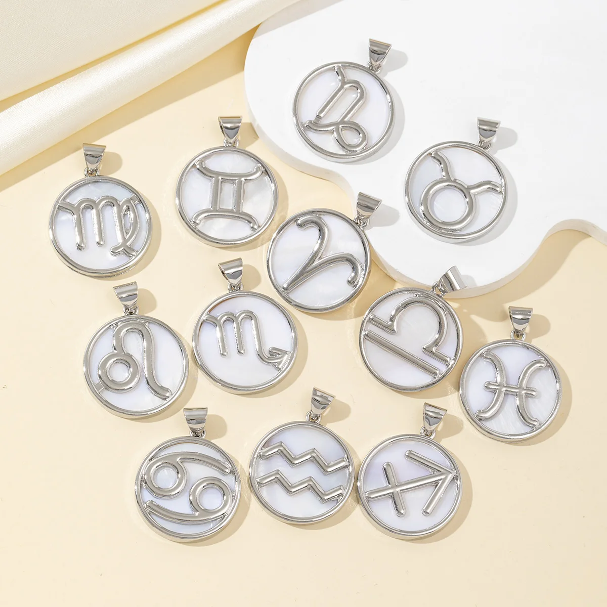 Natural White Shell Twelve Constellation Symbol Pendant Charm for DIY Necklace Jewelry Party Girl's Lady Temperament Accessories
Natural White Shell Twelve Constellation Symbol Pendant Charm for DIY Necklace Jewelry Party Girl's Lady Temperament Accessories