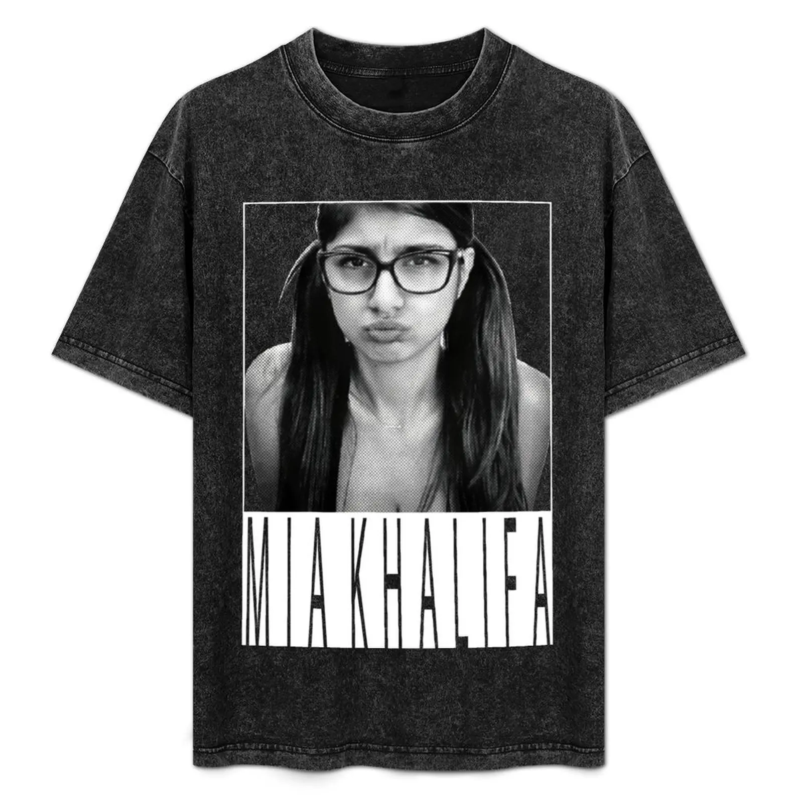 Mia Khalifa - vintage black and white Popart design T-Shirt cheap stuff designer shirts men clothings
Mia Khalifa - vintage black and white Popart design T-Shirt cheap stuff designer shirts men clothings