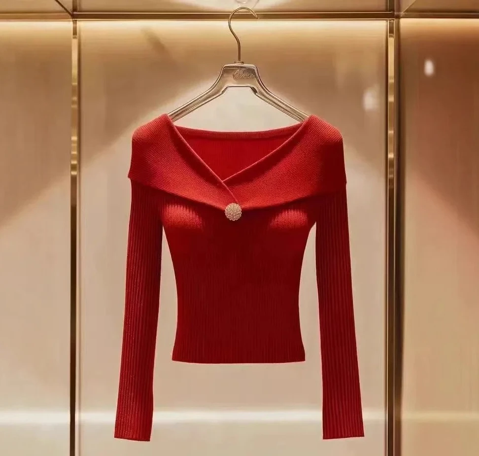 Винно-красный вязаный свитер, женский модный внутренний свитер, базовый топ из полиэфирного волокна, с длинными рукавами, стандартный крой
Винно-красный вязаный свитер, женский модный внутренний свитер, базовый топ из полиэфирного волокна, с длинными рукавами, стандартный крой