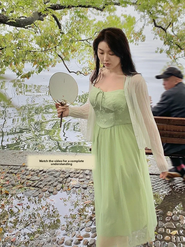 Elegant Lady Large Size Women's Dress with Lace Trim Slimming Strap Long Skirt Commute Style High Waist A-Line Silhouette
Elegant Lady Large Size Women's Dress with Lace Trim Slimming Strap Long Skirt Commute Style High Waist A-Line Silhouette