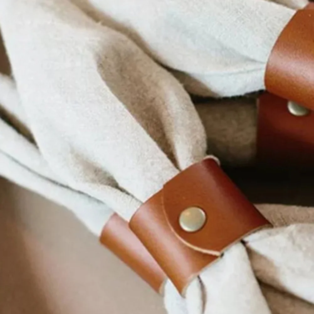 12Pcs Handmade Fake Napkin Rings Vintage Buckle for Thanksgiving Wedding Receptions Table Decor Modern Napkin Rings
12Pcs Handmade Fake Napkin Rings Vintage Buckle for Thanksgiving Wedding Receptions Table Decor Modern Napkin Rings