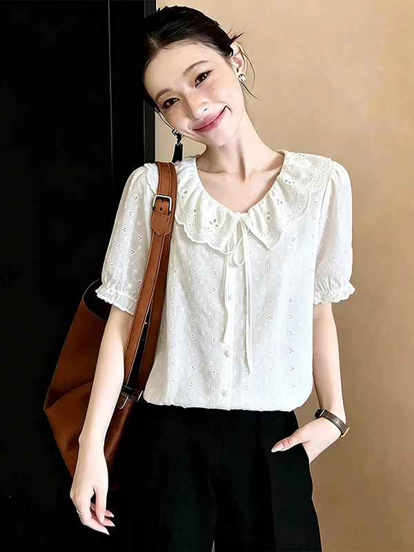 Summer New Style Large Size Embroidered Lace Patchwork Doll Collar Bow Tie Short Sleeve Shirt Women's Fashionable Korean Version
Summer New Style Large Size Embroidered Lace Patchwork Doll Collar Bow Tie Short Sleeve Shirt Women's Fashionable Korean Version