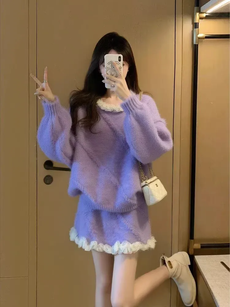 Autumn Winter Knitted Sweater And Short Skirt Set Women's Fashion Slimming Sweet Style Two Piece Suit High Waist Flared Skirt
Autumn Winter Knitted Sweater And Short Skirt Set Women's Fashion Slimming Sweet Style Two Piece Suit High Waist Flared Skirt
