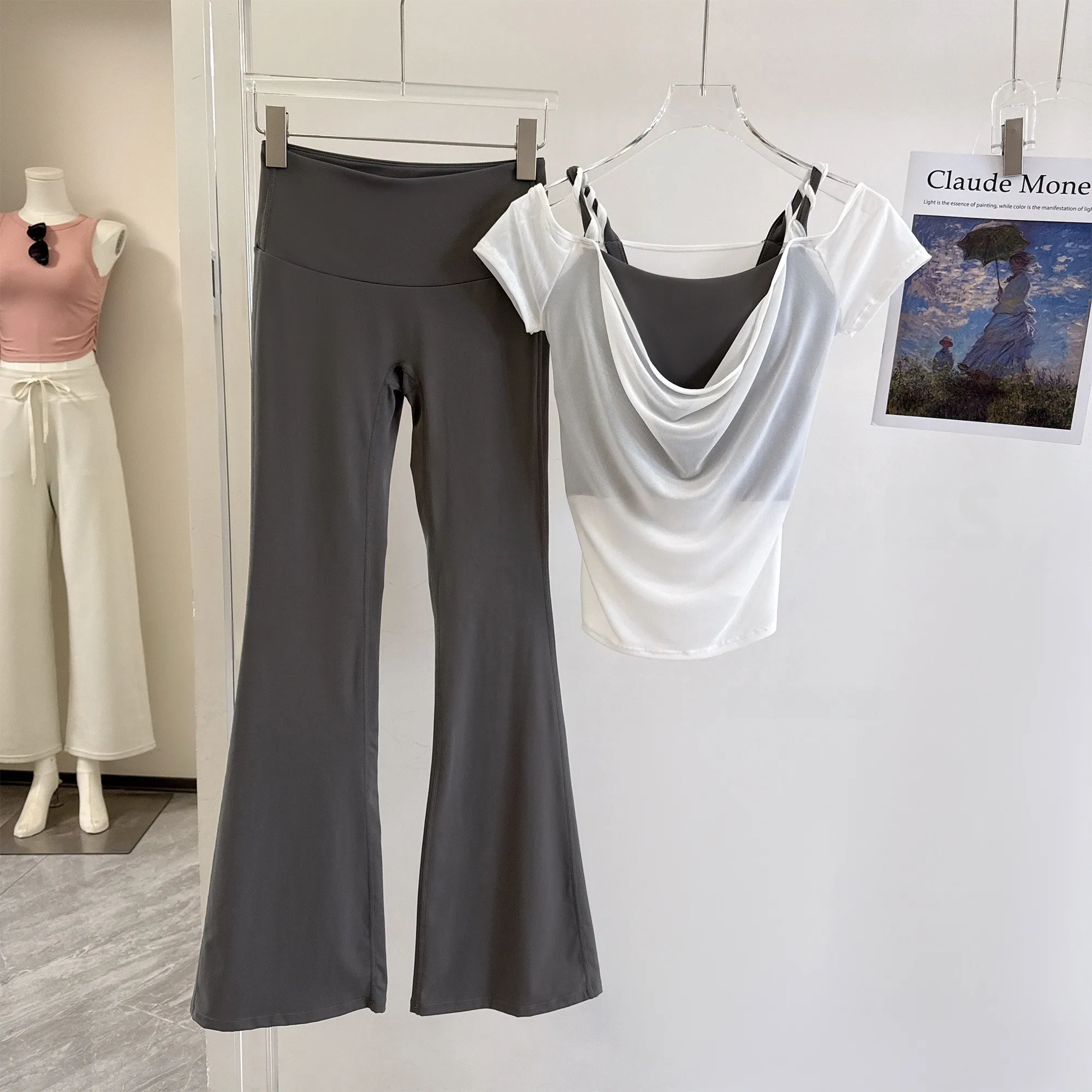 Women's Yoga Set High Waist Flared Pants Short Sleeve Mesh Shoulder Bared Quick Dry Breathable Fashionable Spring Outfit
Women's Yoga Set High Waist Flared Pants Short Sleeve Mesh Shoulder Bared Quick Dry Breathable Fashionable Spring Outfit