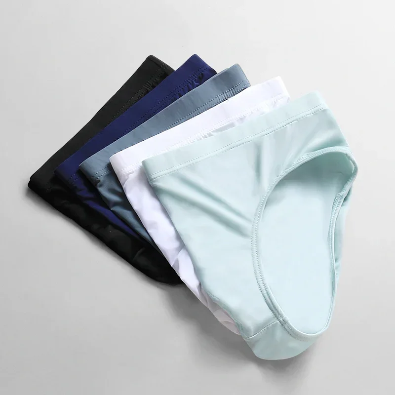 Ice silk underwear men's shorts summer breathable ultra-thin low waist trend personality SAO small triangle underwear bottom
Ice silk underwear men's shorts summer breathable ultra-thin low waist trend personality SAO small triangle underwear bottom