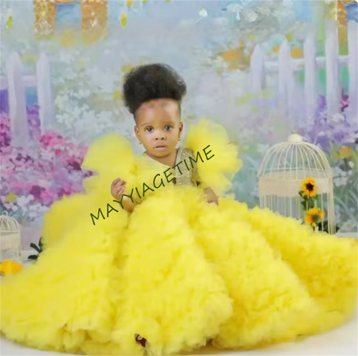 CustomizedCute Yellow Flully Tiered Ruffles Flower Girls Dress V Neck Ball Gown Floor Length Children Birthday Party Gowns
CustomizedCute Yellow Flully Tiered Ruffles Flower Girls Dress V Neck Ball Gown Floor Length Children Birthday Party Gowns