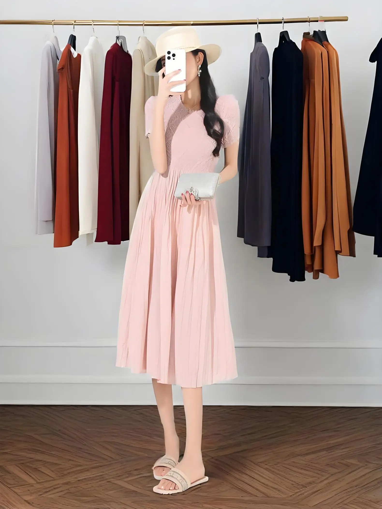 Miyake Summer New Pleated Round Neck Dress Temperament and Elegant French Round Neck Peplum Heavy Press Pleated Pleated Skirt
Miyake Summer New Pleated Round Neck Dress Temperament and Elegant French Round Neck Peplum Heavy Press Pleated Pleated Skirt