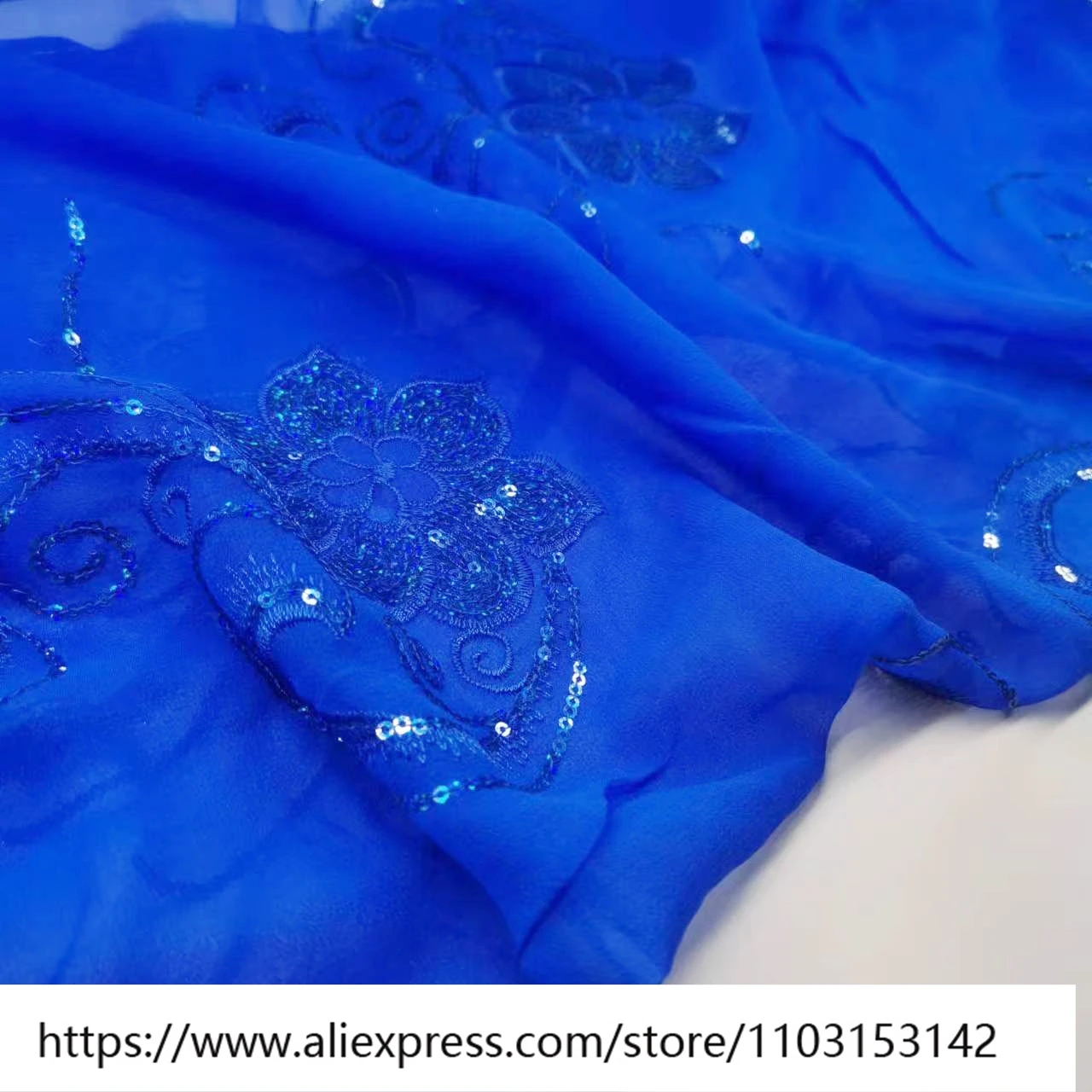 Designer Sewing Fabric Lightweight Women's Embroidered Sequin Flower Silk 8momme Cloth Fashion Costume Performance Wear
Designer Sewing Fabric Lightweight Women's Embroidered Sequin Flower Silk 8momme Cloth Fashion Costume Performance Wear