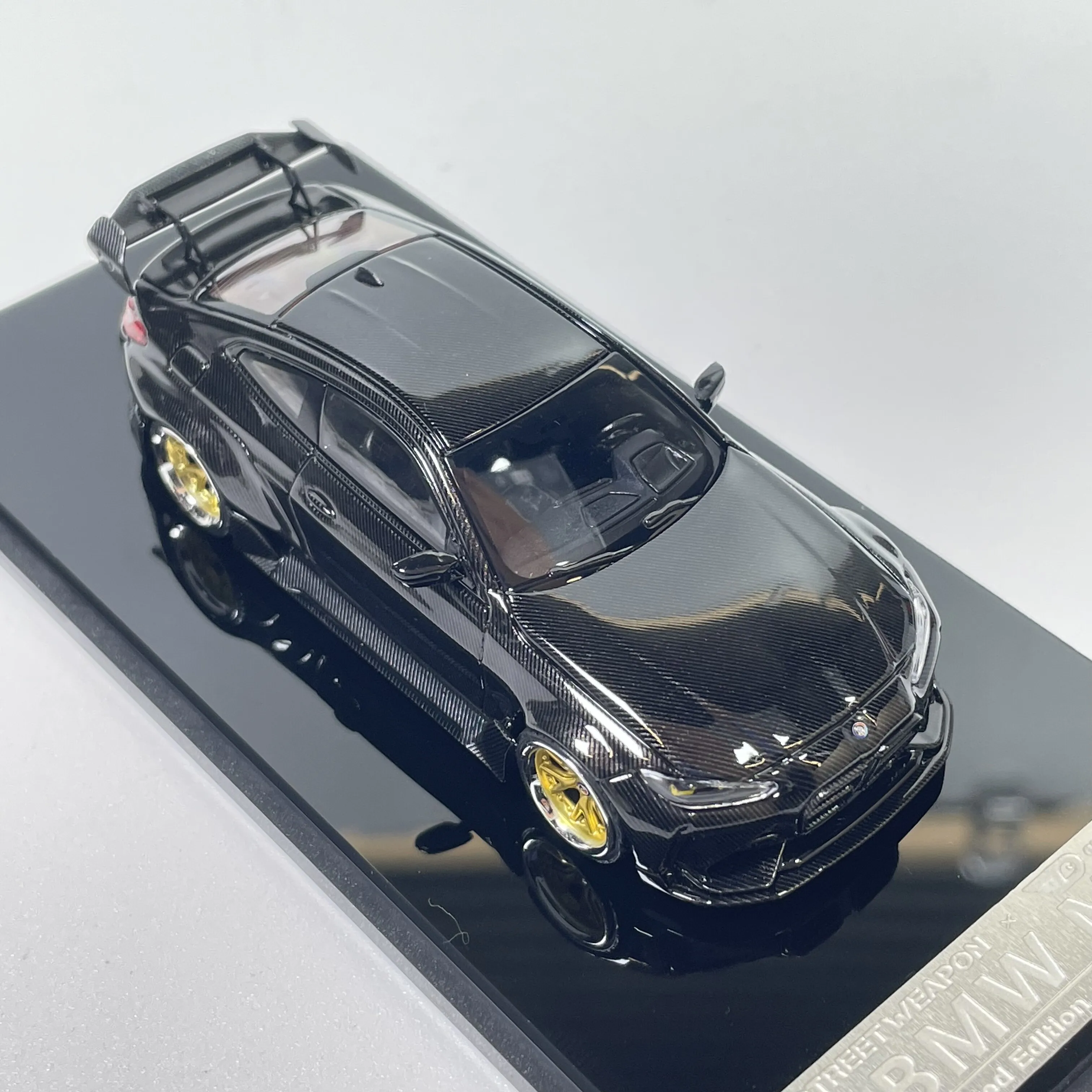 SW Limited HEC M4 All-Black Carbon 1:64 Alloy Car Model Simulation Ornament Limited Edition
SW Limited HEC M4 All-Black Carbon 1:64 Alloy Car Model Simulation Ornament Limited Edition