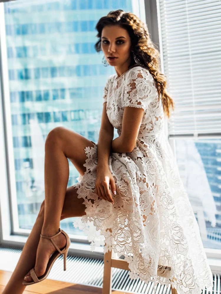 Women 2024 Hollow Long Dress Elegant Floral Lace Puff Sleeve Party Dress Female Chic Stand Collar Single-breasted Liner Dresses
Women 2024 Hollow Long Dress Elegant Floral Lace Puff Sleeve Party Dress Female Chic Stand Collar Single-breasted Liner Dresses